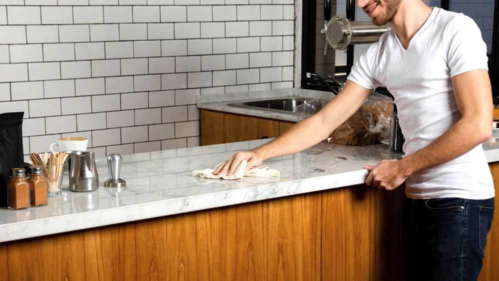 Epoksi ile yenilenmiş dekoratif mutfak tezgâhı örneği